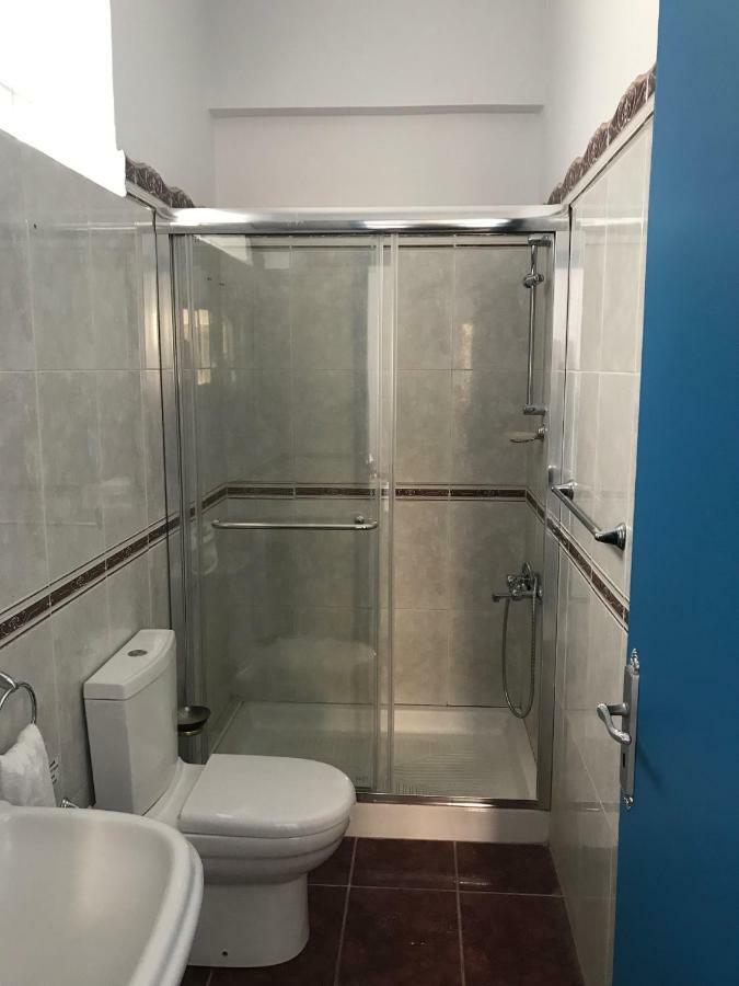 Athinas Court Aparthotel Πάφος Εξωτερικό φωτογραφία