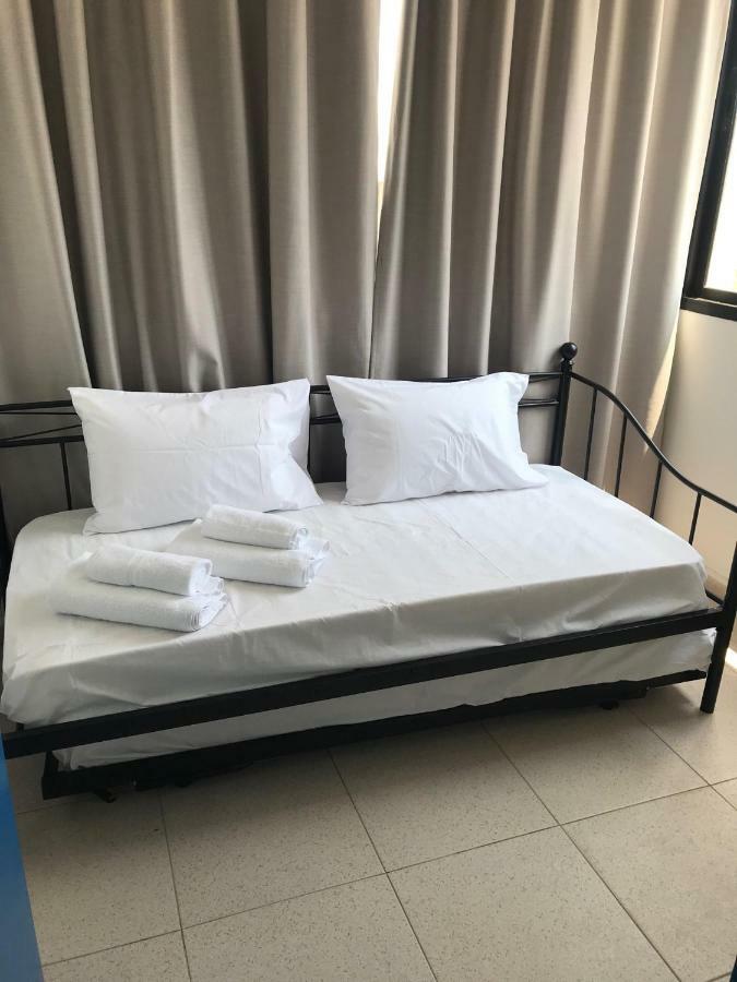 Athinas Court Aparthotel Πάφος Εξωτερικό φωτογραφία